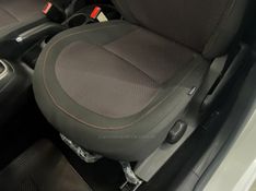 CHEVROLET ONIX 1.4 MPFI LT 8V 2015/2016 ÓTIMA CAR FLORES DA CUNHA / Carros no Vale