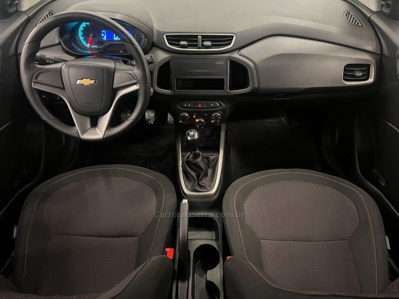 CHEVROLET ONIX 1.4 MPFI LT 8V 2015/2016 ÓTIMA CAR FLORES DA CUNHA / Carros no Vale