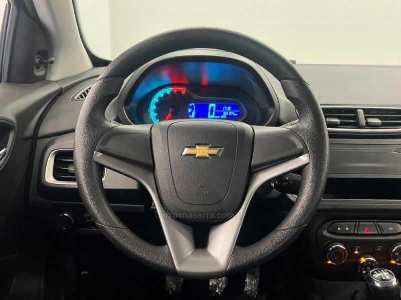 CHEVROLET ONIX 1.4 MPFI LT 8V 2015/2016 ÓTIMA CAR FLORES DA CUNHA / Carros no Vale