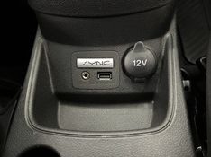 FORD FIESTA 1.6 SEL HATCH 16V 2017/2017 ÓTIMA CAR FLORES DA CUNHA / Carros no Vale