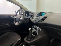 FORD FIESTA 1.6 SEL HATCH 16V 2017/2017 ÓTIMA CAR FLORES DA CUNHA / Carros no Vale