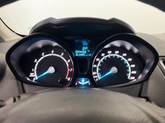 FORD FIESTA 1.6 SEL HATCH 16V 2017/2017 ÓTIMA CAR FLORES DA CUNHA / Carros no Vale