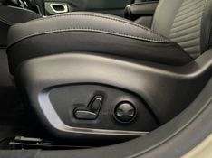 JEEP COMMANDER 1.3 LONGITUDE T270 16V 4X2 TURBO 2024/2025 ÓTIMA CAR FLORES DA CUNHA / Carros no Vale