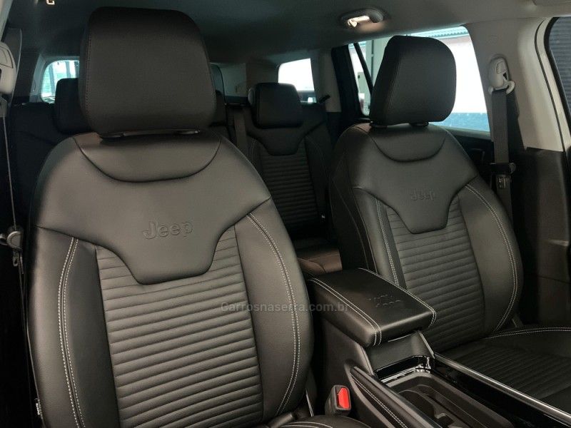 JEEP COMMANDER 1.3 LONGITUDE T270 16V 4X2 TURBO 2024/2025 ÓTIMA CAR FLORES DA CUNHA / Carros no Vale