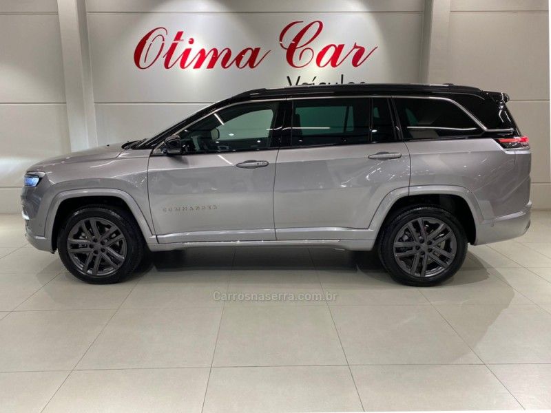 JEEP COMMANDER 2.0 OVERLAND HURRICANE 4X4 TURBO 2025/2025 ÓTIMA CAR FLORES DA CUNHA / Carros no Vale