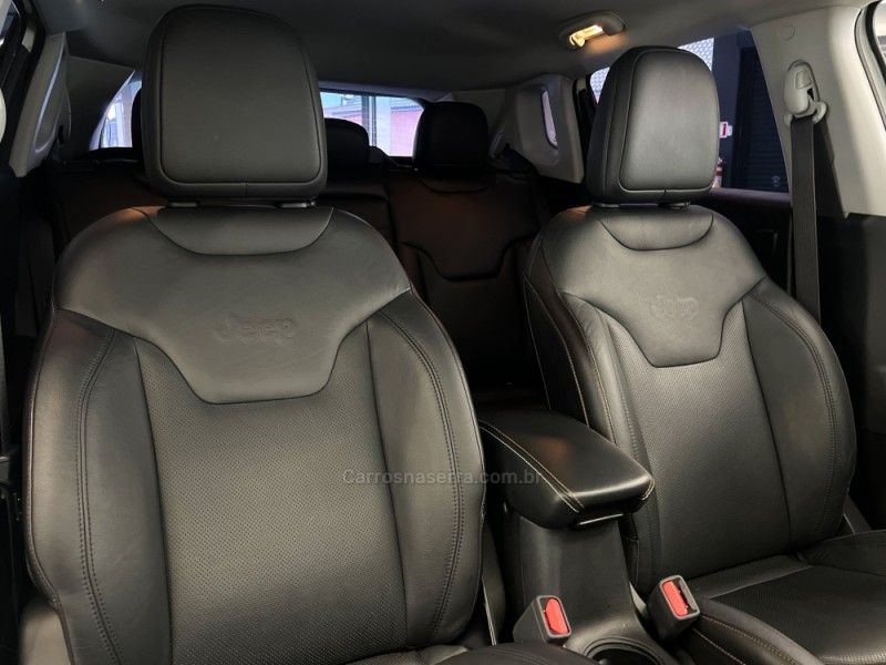 JEEP COMPASS 2.0 16V LONGITUDE 2018/2018 ÓTIMA CAR FLORES DA CUNHA / Carros no Vale