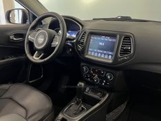 JEEP COMPASS 2.0 16V LONGITUDE 2020/2021 ÓTIMA CAR FLORES DA CUNHA / Carros no Vale