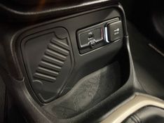 JEEP RENEGADE 1.8 16V SPORT 2017/2018 ÓTIMA CAR FLORES DA CUNHA / Carros no Vale