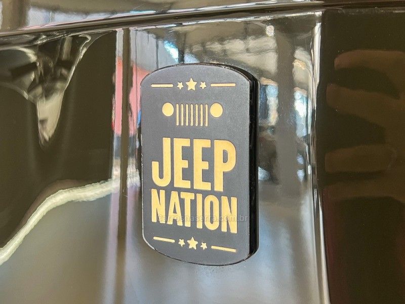 JEEP RENEGADE 1.8 16V SPORT 2017/2018 ÓTIMA CAR FLORES DA CUNHA / Carros no Vale