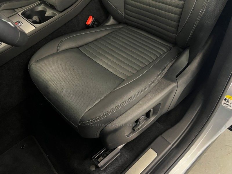 LAND ROVER DISCOVERY SPORT 2.0 P250 R-DYNAMIC SE TURBO 2024/2025 ÓTIMA CAR FLORES DA CUNHA / Carros no Vale