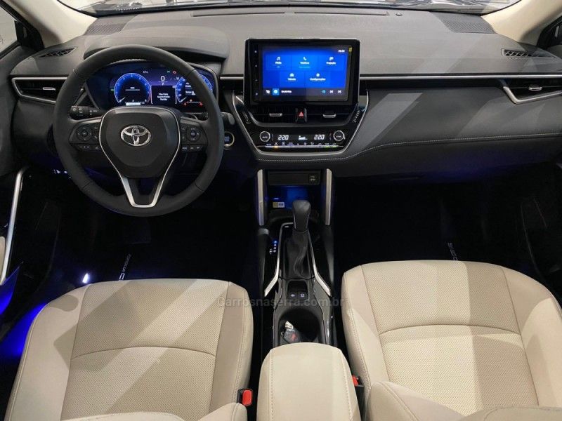 TOYOTA COROLLA 2.0 CROSS XRX 16V 2025/2026 ÓTIMA CAR FLORES DA CUNHA / Carros no Vale