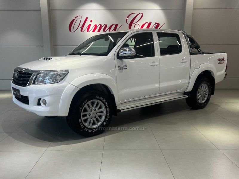 TOYOTA HILUX 3.0 SRV TOP 4X4 CD 16V TURBO INTERCOOLER 2012/2013 ÓTIMA CAR FLORES DA CUNHA / Carros no Vale