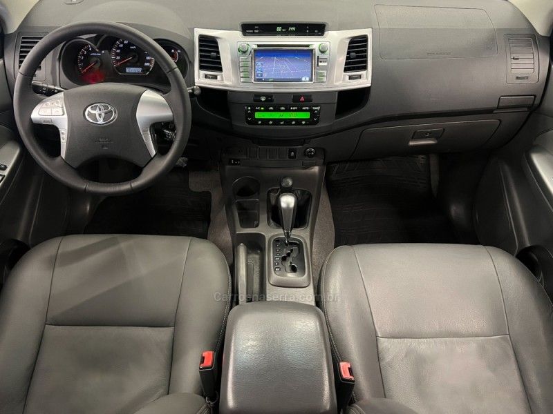 TOYOTA HILUX 3.0 SRV TOP 4X4 CD 16V TURBO INTERCOOLER 2012/2013 ÓTIMA CAR FLORES DA CUNHA / Carros no Vale