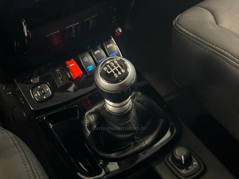 TROLLER T4 3.2 XLT 4X4 20V TURBO INTERCOOLER 2017/2018 ÓTIMA CAR FLORES DA CUNHA / Carros no Vale