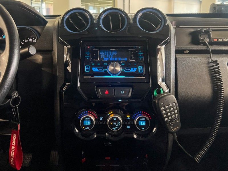 TROLLER T4 3.2 XLT 4X4 20V TURBO INTERCOOLER 2017/2018 ÓTIMA CAR FLORES DA CUNHA / Carros no Vale