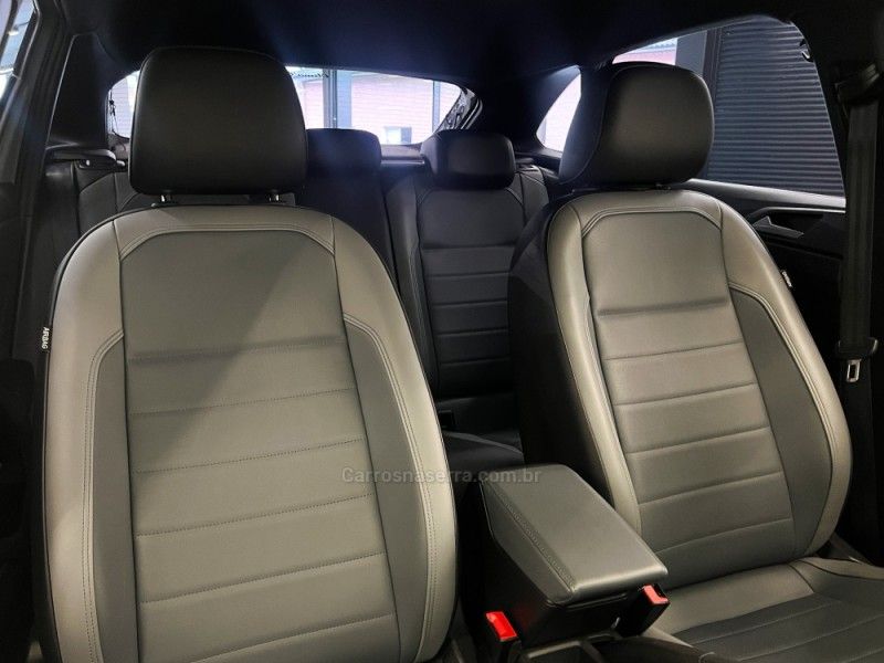 VOLKSWAGEN NIVUS 1.0 200 TSI HIGHLINE LAUNCHING EDITION TOTAL 2021/2022 ÓTIMA CAR FLORES DA CUNHA / Carros no Vale