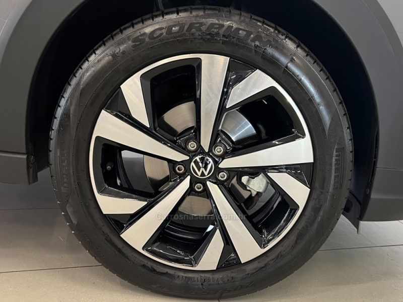 VOLKSWAGEN NIVUS 1.0 TSI HIGHLINE 2023/2023 ÓTIMA CAR FLORES DA CUNHA / Carros no Vale
