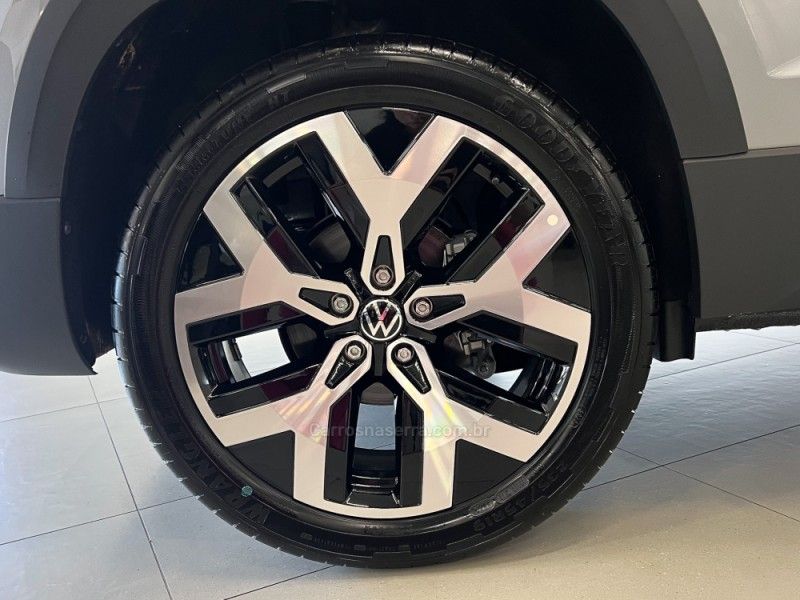 VOLKSWAGEN TAOS 1.4 16V HIGHLINE TSI 2025/2025 ÓTIMA CAR FLORES DA CUNHA / Carros no Vale
