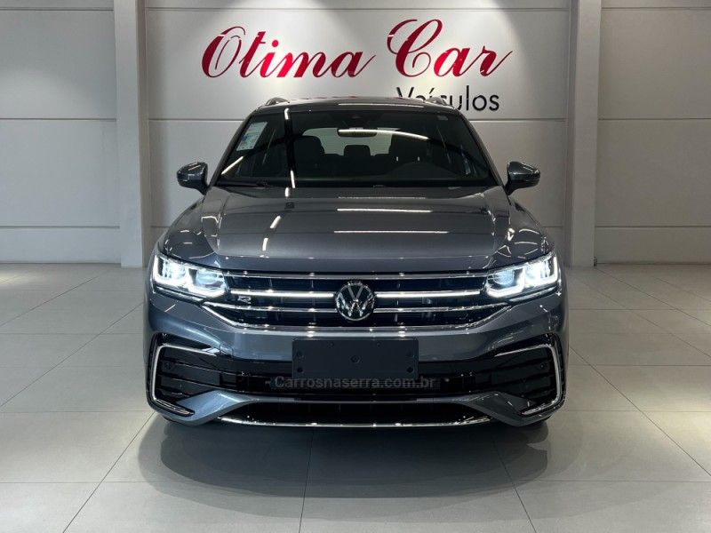 VOLKSWAGEN TIGUAN 2.0 ALLSPACE R-LINE 300 TSI 2024/2025 ÓTIMA CAR FLORES DA CUNHA / Carros no Vale