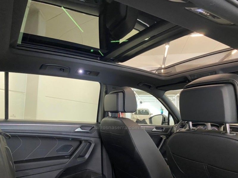 VOLKSWAGEN TIGUAN 2.0 ALLSPACE R-LINE 300 TSI 2024/2025 ÓTIMA CAR FLORES DA CUNHA / Carros no Vale