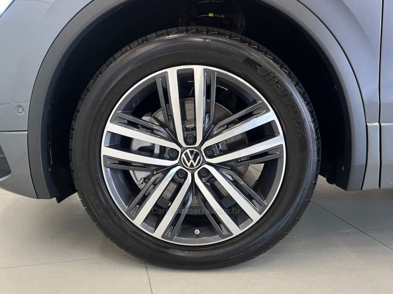 VOLKSWAGEN TIGUAN 2.0 ALLSPACE R-LINE 300 TSI 2024/2025 ÓTIMA CAR FLORES DA CUNHA / Carros no Vale