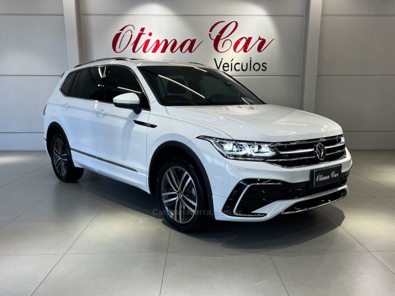 VOLKSWAGEN TIGUAN 2.0 ALLSPACE R-LINE 300 TSI 2024/2025 ÓTIMA CAR FLORES DA CUNHA / Carros no Vale