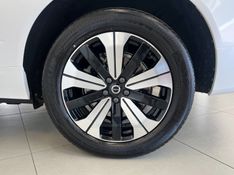 VOLVO XC60 2.0 T8 RECHARGE PLUS AWD HIBRIDO 2022/2023 ÓTIMA CAR FLORES DA CUNHA / Carros no Vale