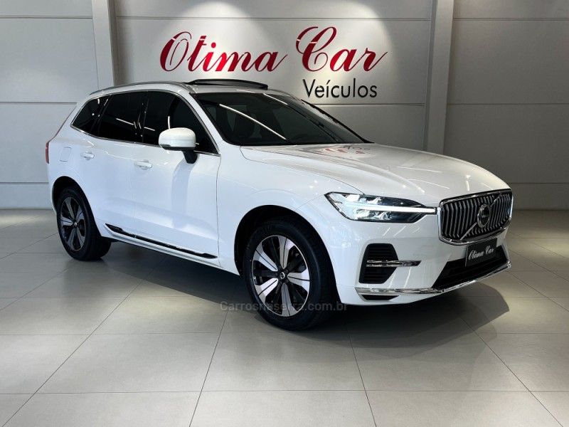 VOLVO XC60 2.0 T8 RECHARGE PLUS AWD HIBRIDO 2022/2023 ÓTIMA CAR FLORES DA CUNHA / Carros no Vale