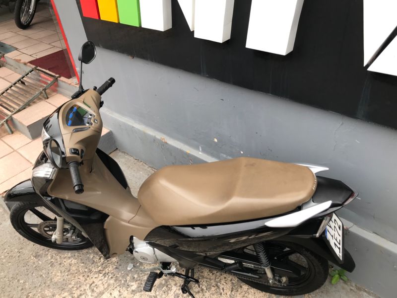 Honda Motos Biz 125 Ex 2018/2018 NECO TOLATI VEÍCULOS VENÂNCIO AIRES / Carros no Vale
