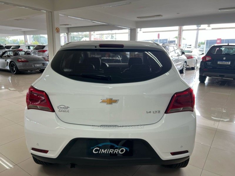CHEVROLET ONIX 1.4 MPFI LTZ 8V 2019/2019 CIMIRRO AUTOMÓVEIS TAQUARA / Carros no Vale