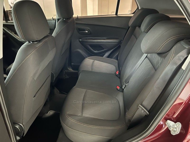 CHEVROLET TRACKER 1.4 16V TURBO LT 2017/2017 CIMIRRO AUTOMÓVEIS TAQUARA / Carros no Vale