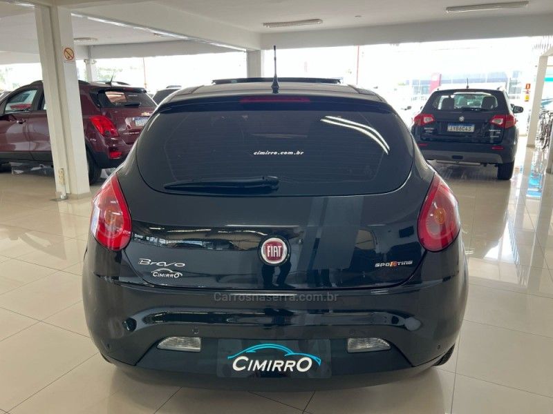 FIAT BRAVO 1.8 SPORTING 16V AUTOMATIZADO 2012/2013 CIMIRRO AUTOMÓVEIS TAQUARA / Carros no Vale