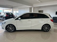 MERCEDES-BENZ B 200 1.6 TURBO 2014/2014 CIMIRRO AUTOMÓVEIS TAQUARA / Carros no Vale