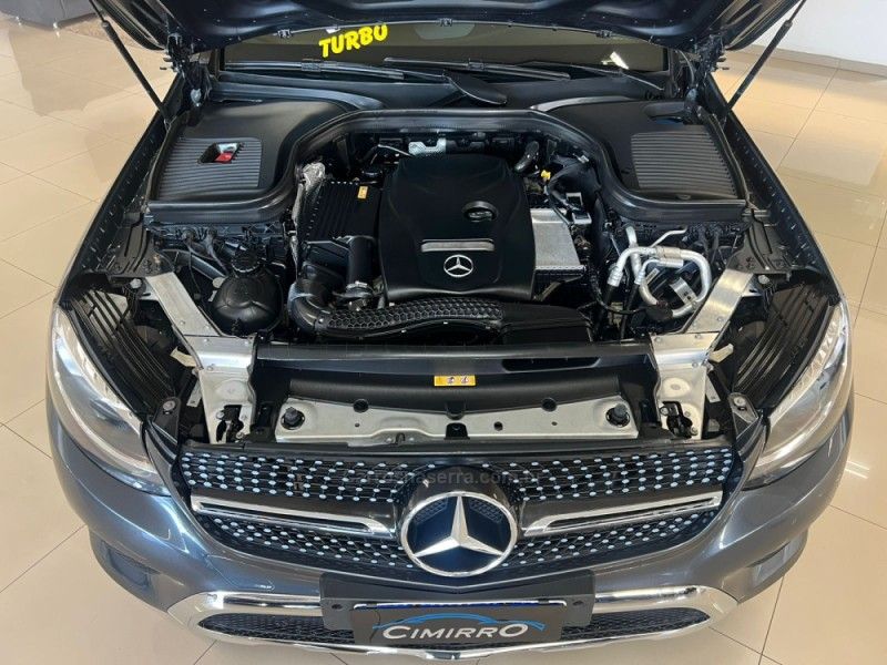 MERCEDES-BENZ GLC 250 2.0 16V CGI 4MATIC 9G-TRONIC 2016/2016 CIMIRRO AUTOMÓVEIS TAQUARA / Carros no Vale