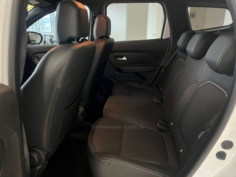 RENAULT DUSTER 1.6 INTENSE 16V 2021/2022 CIMIRRO AUTOMÓVEIS TAQUARA / Carros no Vale