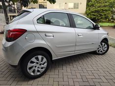 CHEVROLET ONIX 1.4 MPFI LT 8V 2015/2015 AWD MULTIMARCAS LAJEADO / Carros no Vale