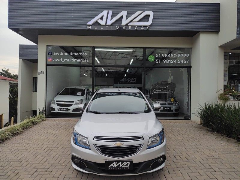 CHEVROLET ONIX 1.4 MPFI LT 8V 2015/2015 AWD MULTIMARCAS LAJEADO / Carros no Vale