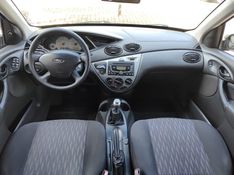 FORD FOCUS 1.6 GLX SEDAN 8V 2007/2007 AWD MULTIMARCAS LAJEADO / Carros no Vale