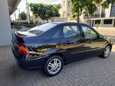 FORD FOCUS 1.6 GLX SEDAN 8V 2007/2007 AWD MULTIMARCAS LAJEADO / Carros no Vale