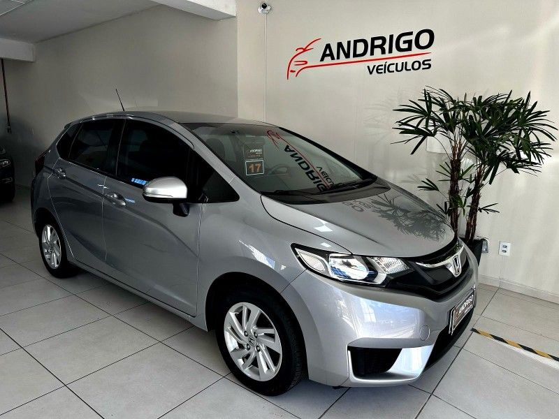 HONDA FIT 1.5 LX 16V 2017/2017 ANDRIGO VEÍCULOS CAXIAS DO SUL / Carros no Vale