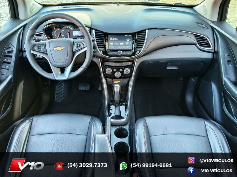 CHEVROLET TRACKER 1.4 16V PREMIER TURBO 2018/2019 V10 VEÍCULOS CAXIAS DO SUL / Carros no Vale