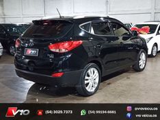 HYUNDAI IX35 2.0 MPI 4X2 16V 2012/2013 V10 VEÍCULOS CAXIAS DO SUL / Carros no Vale
