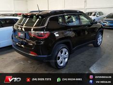 JEEP COMPASS 2.0 16V LONGITUDE 2017/2017 V10 VEÍCULOS CAXIAS DO SUL / Carros no Vale