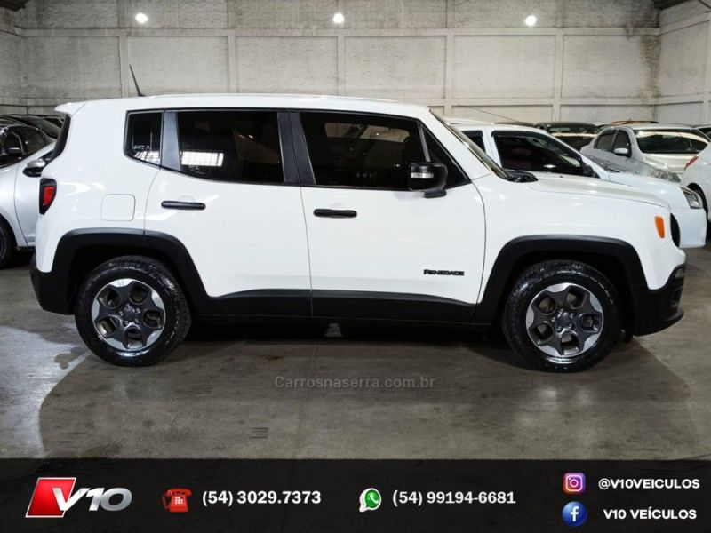 JEEP RENEGADE 1.8 16V 2018/2018 V10 VEÍCULOS CAXIAS DO SUL / Carros no Vale