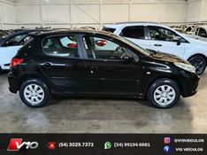 PEUGEOT 207 1.4 XR SPORT 8V 2010/2011 V10 VEÍCULOS CAXIAS DO SUL / Carros no Vale