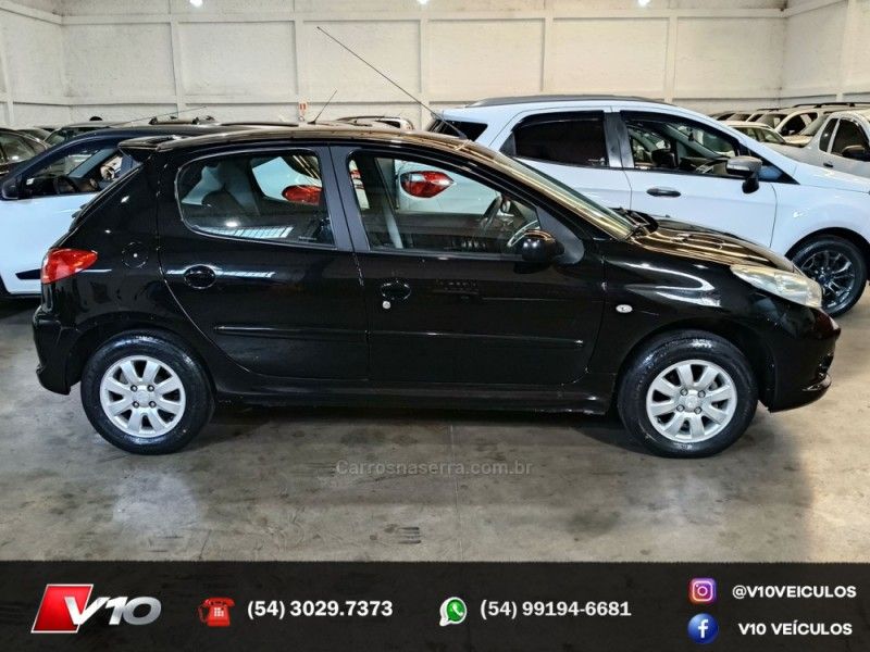 PEUGEOT 207 1.4 XR SPORT 8V 2010/2011 V10 VEÍCULOS CAXIAS DO SUL / Carros no Vale