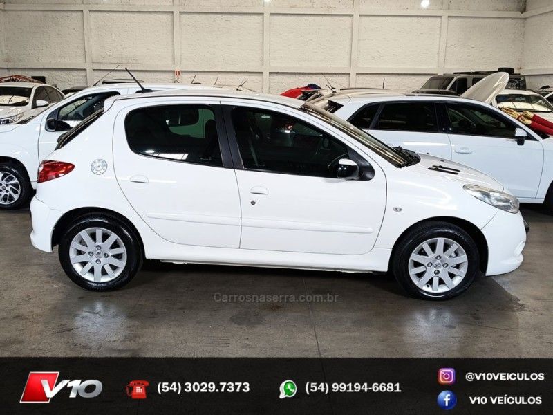 PEUGEOT 207 1.6 XS 16V 2010/2011 V10 VEÍCULOS CAXIAS DO SUL / Carros no Vale