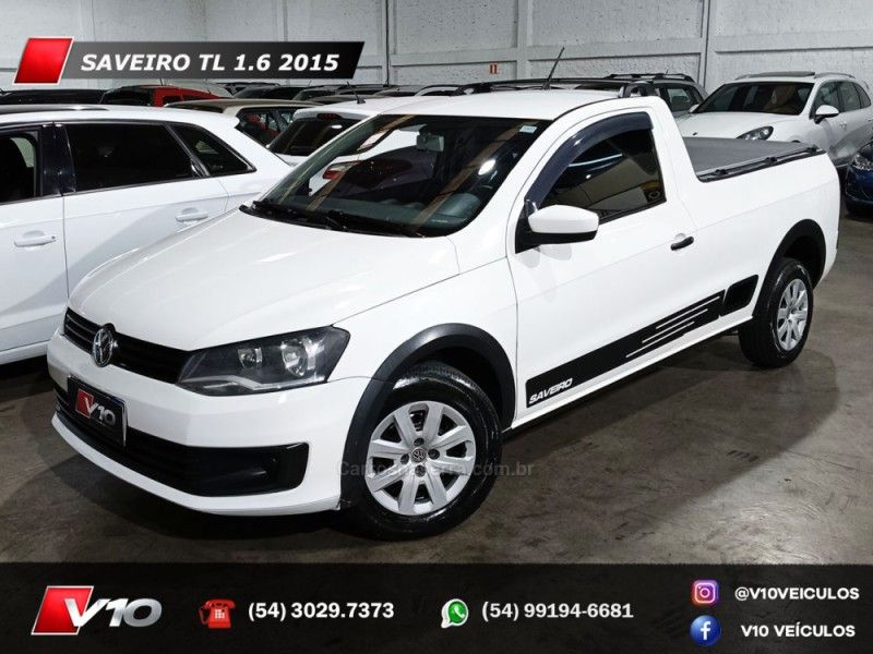 VOLKSWAGEN SAVEIRO 1.6 MI TRENDLINE CS 8V 2014/2015 V10 VEÍCULOS CAXIAS DO SUL / Carros no Vale