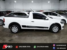 VOLKSWAGEN SAVEIRO 1.6 MI TRENDLINE CS 8V 2014/2015 V10 VEÍCULOS CAXIAS DO SUL / Carros no Vale