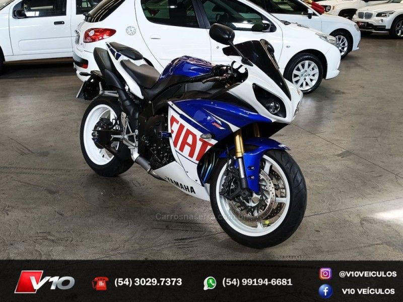 YAMAHA YZF R1 2010/2011 V10 VEÍCULOS CAXIAS DO SUL / Carros no Vale